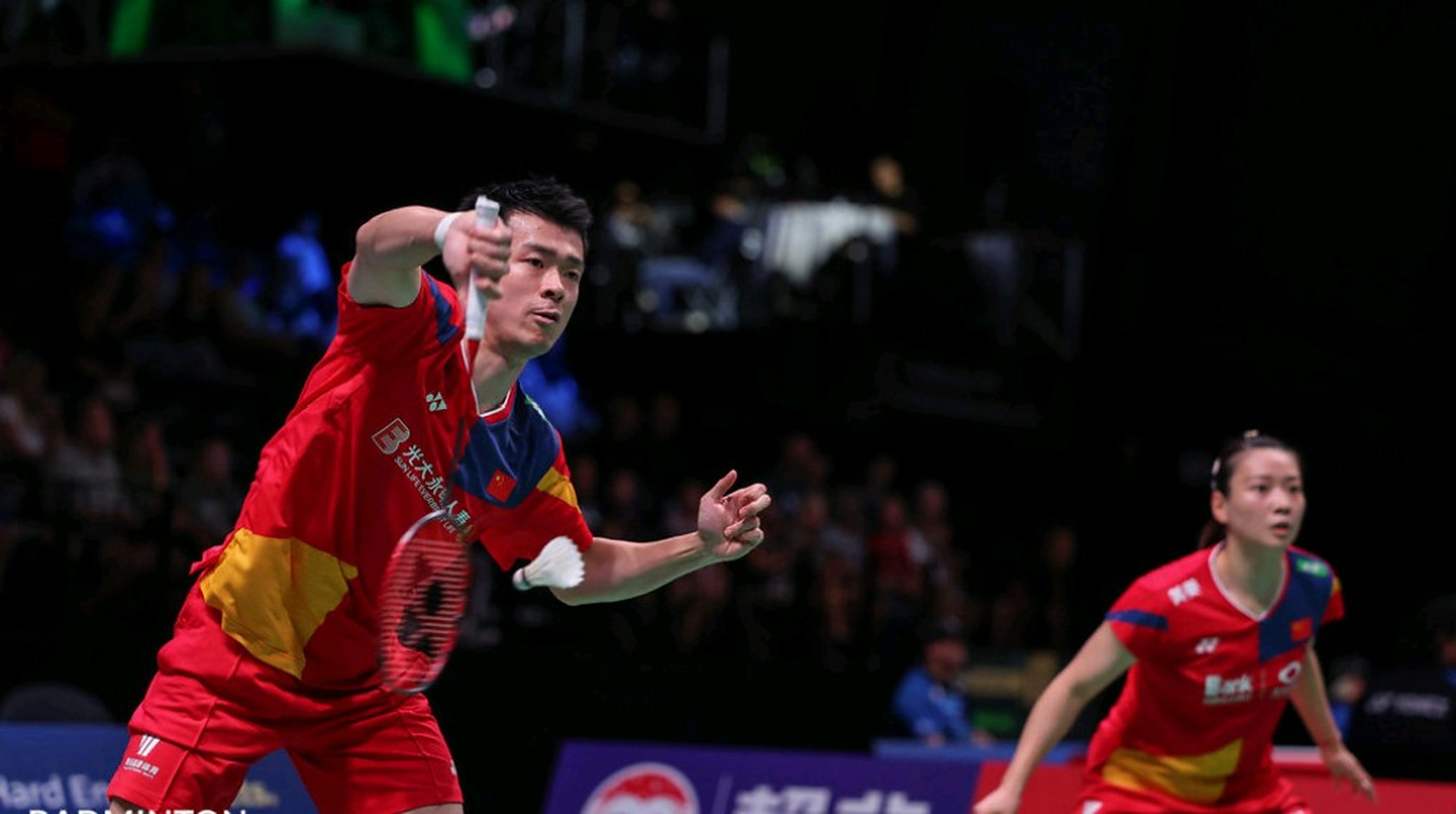 赛场上频频 赛场上频频