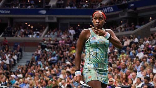 全程表现得 全程表现得