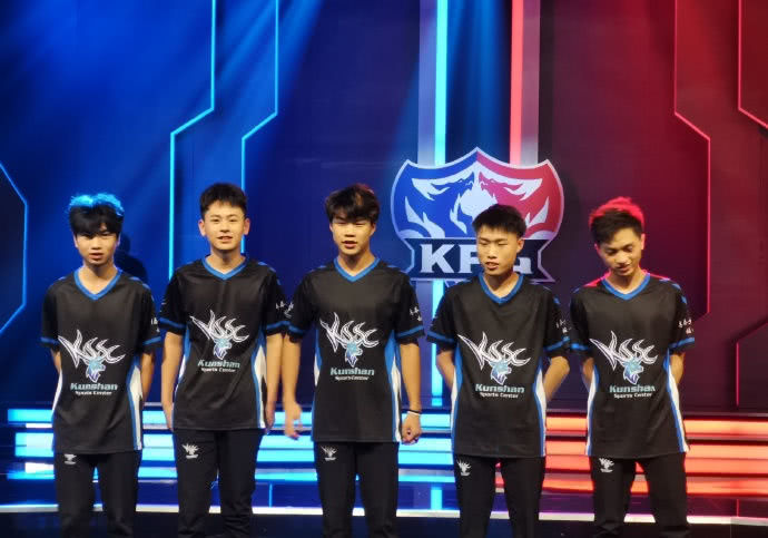 8号位或 8号位或